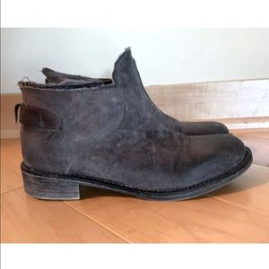 Boutique 9 Ankle Booties